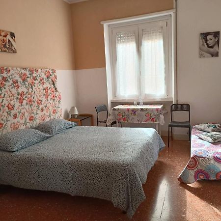 Affittacamere Vicino Stazione Trastevere. โรม ภายนอก รูปภาพ