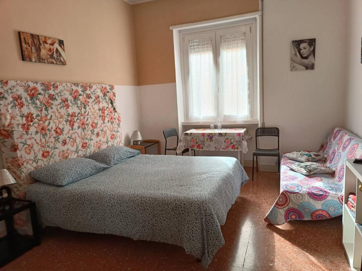 Affittacamere Vicino Stazione Trastevere. โรม ภายนอก รูปภาพ